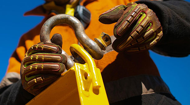 Che guanti da lavoro indossi?